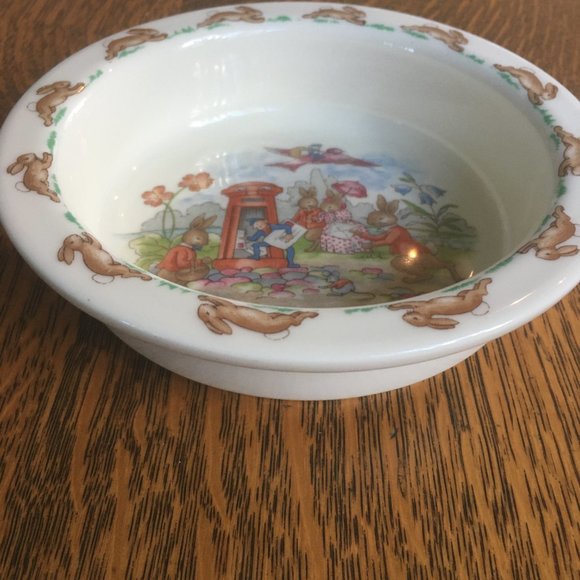 Royal Doulton 1984 Vintage Bunnykins Bowl - Picture 3 of 4